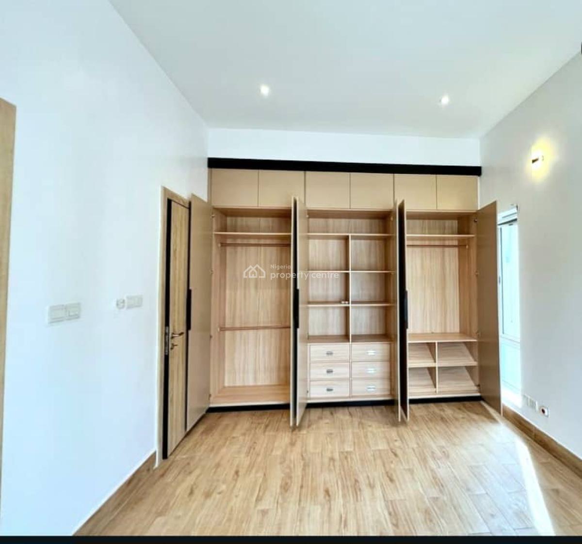 Newly Built 2-bedroom Apartment with Pool and Gym, Lekki Phase 1, Lekki, Lagos, Flat / Apartment for Rent