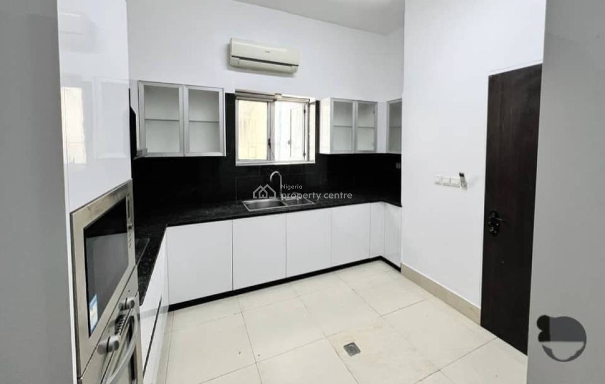 Newly Built 2-bedroom Apartment with Pool and Gym, Lekki Phase 1, Lekki, Lagos, Flat / Apartment for Rent
