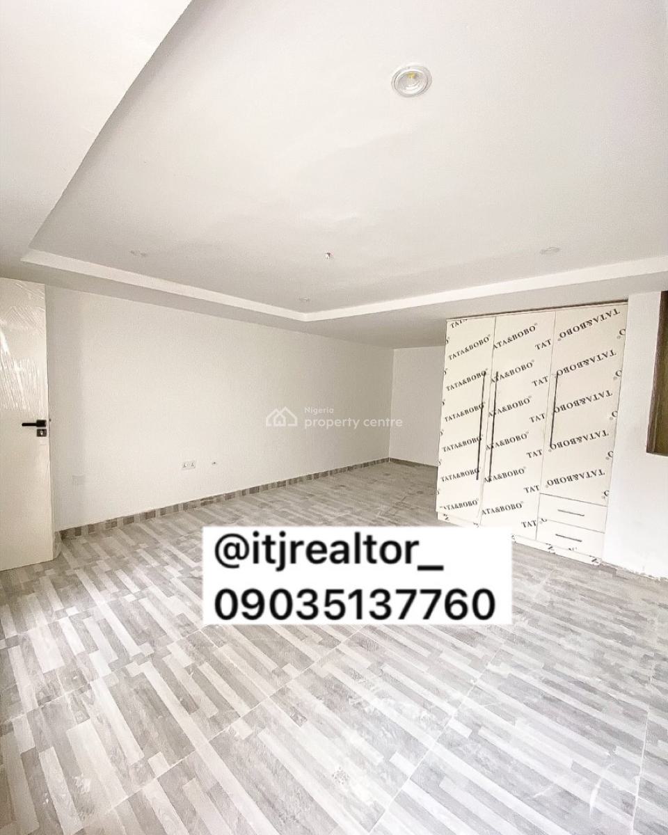 Lovely 2 Bedroom Apartment with Bq, Lekki Phase 1, Lekki Phase 1, Lekki, Lagos, Block of Flats for Sale