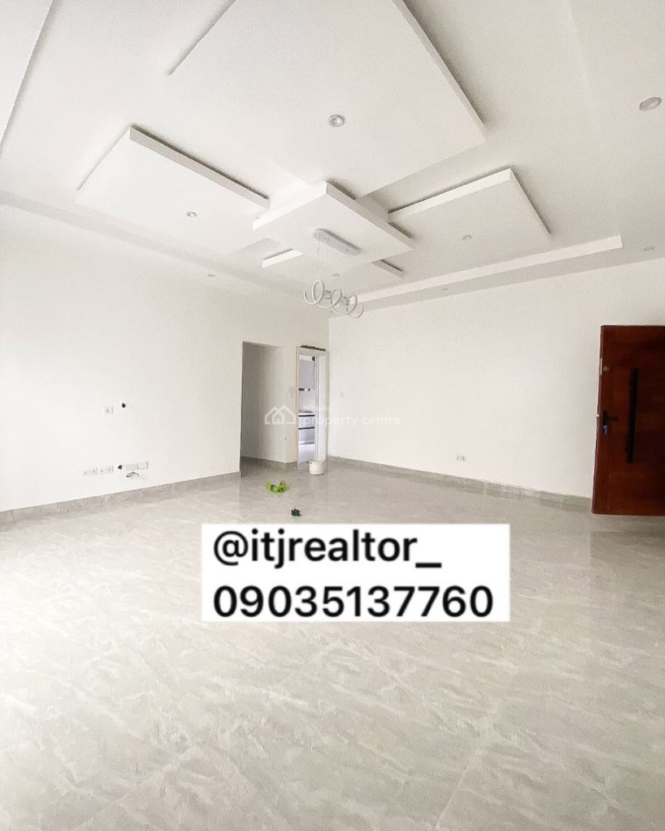 Lovely 2 Bedroom Apartment with Bq, Lekki Phase 1, Lekki Phase 1, Lekki, Lagos, Block of Flats for Sale