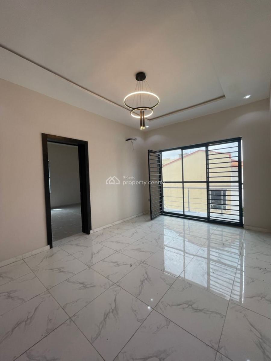 Newly Renovated 4-bedroom Semi-detached Duplex, Lekki Phase 1, Lekki, Lagos, Semi-detached Duplex for Rent