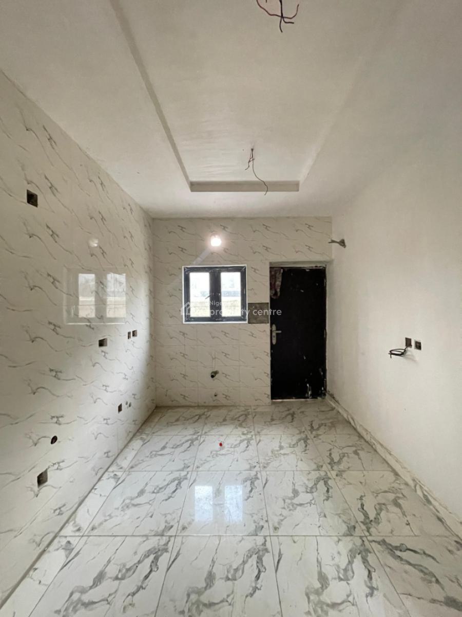 4 Bedroom Terrace on Two Floors with Bq, Lekki Phase 1, Lekki, Lagos, Terraced Duplex for Sale