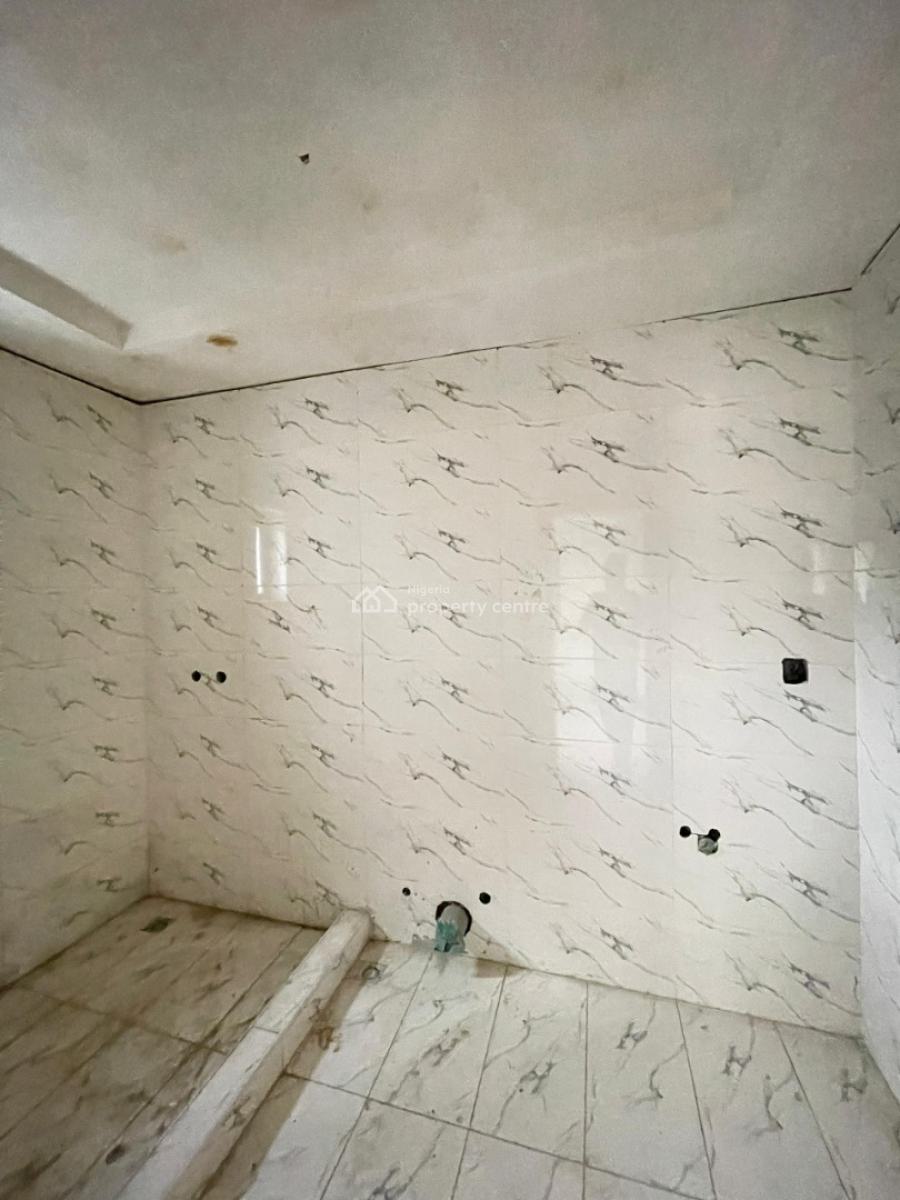 4 Bedroom Terrace on Two Floors with Bq, Lekki Phase 1, Lekki, Lagos, Terraced Duplex for Sale
