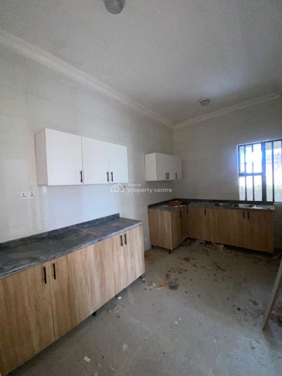 2 Bedroom Apartment in a Secured Estate, Ogombo, Ajah, Lagos, Flat / Apartment for Rent