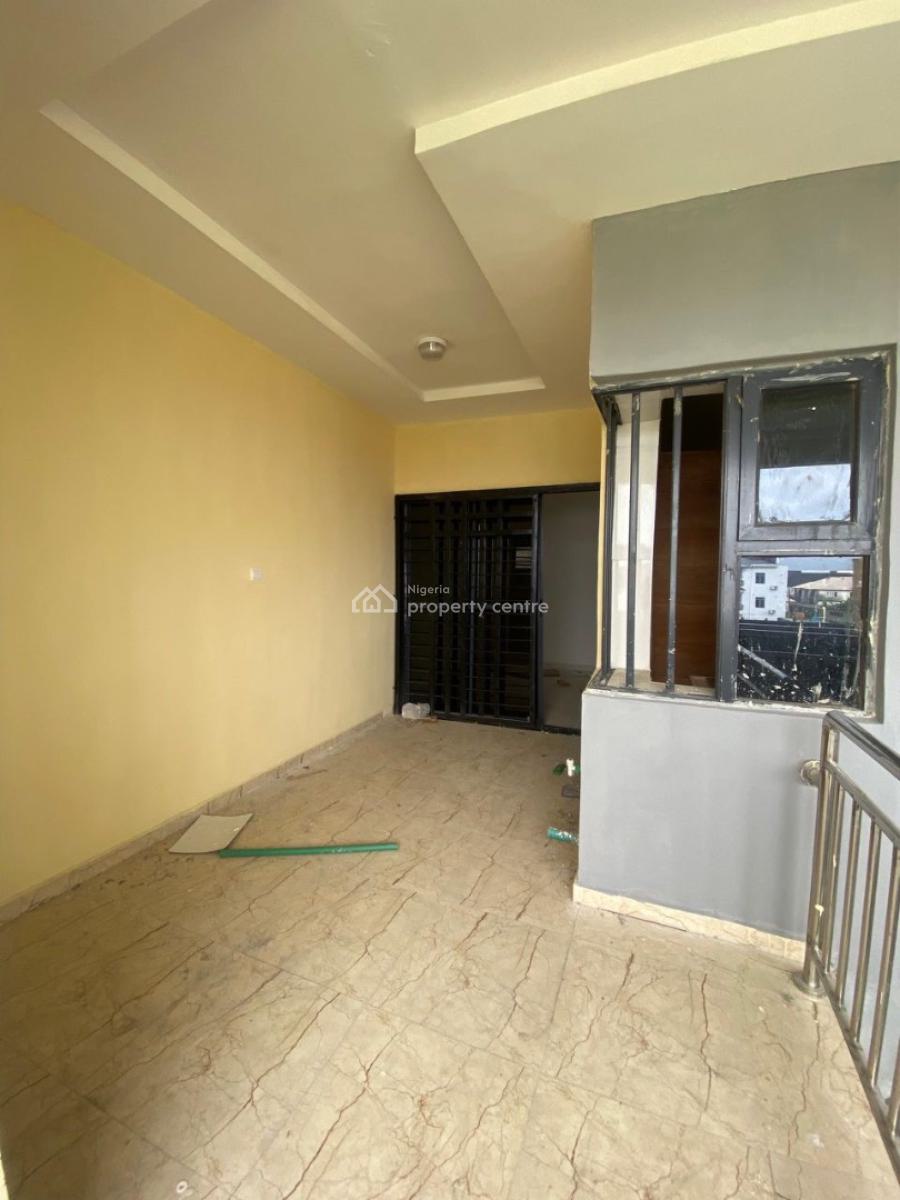 2 Bedroom Apartment in a Secured Estate, Ogombo, Ajah, Lagos, Flat / Apartment for Rent
