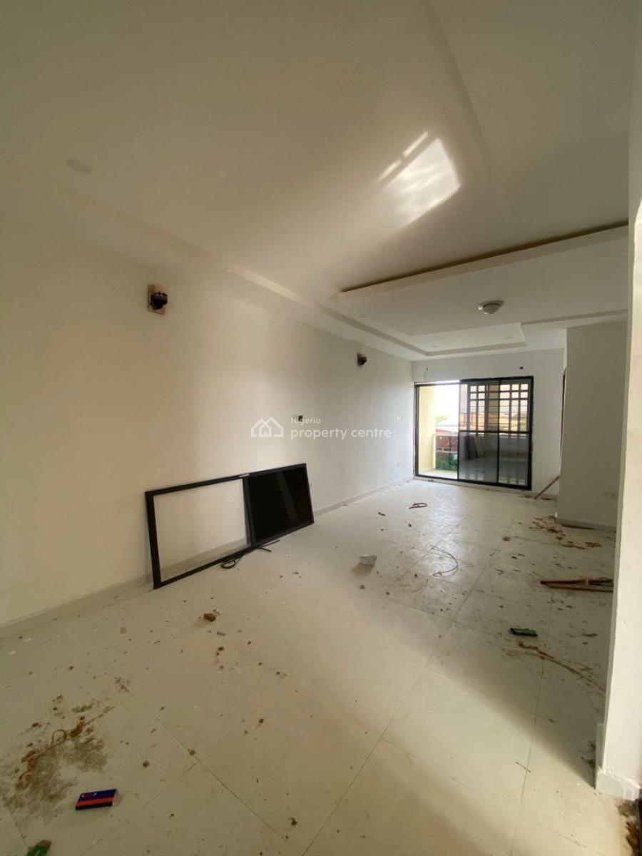 2 Bedroom Apartment in a Secured Estate, Ogombo, Ajah, Lagos, Flat / Apartment for Rent