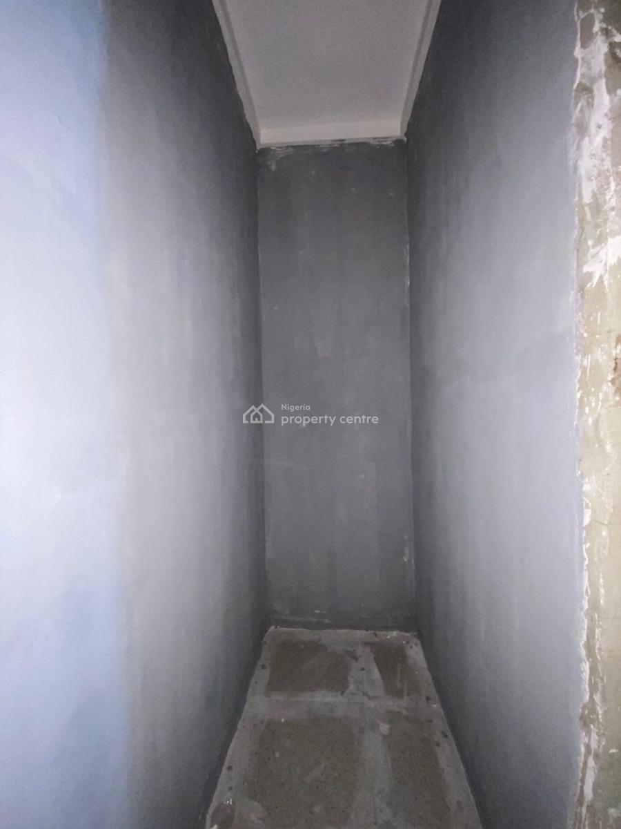 2 Bedroom Apartment in a Secured Estate, Ogombo, Ajah, Lagos, Flat / Apartment for Rent