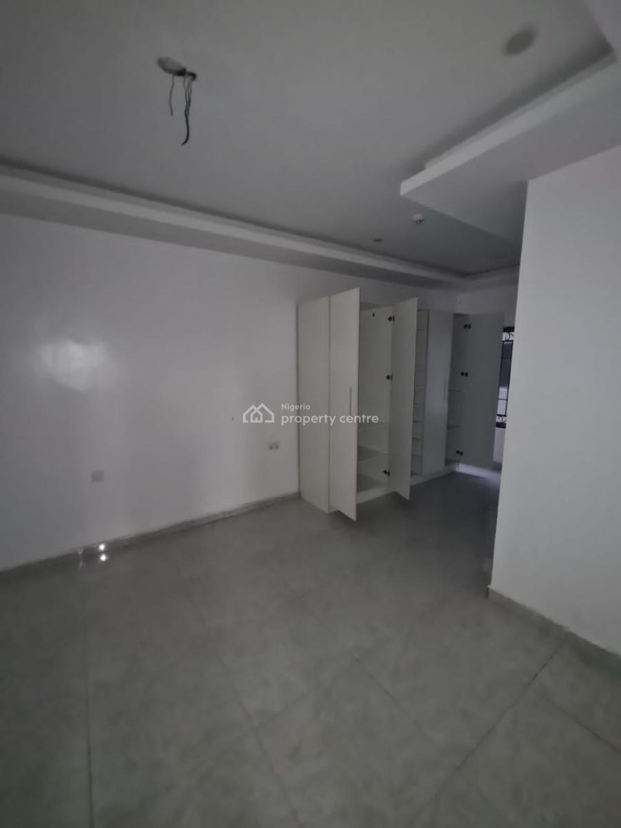 Three Bedrooms Flat, Spar Road, Ikate, Lekki, Lagos, Flat / Apartment for Rent