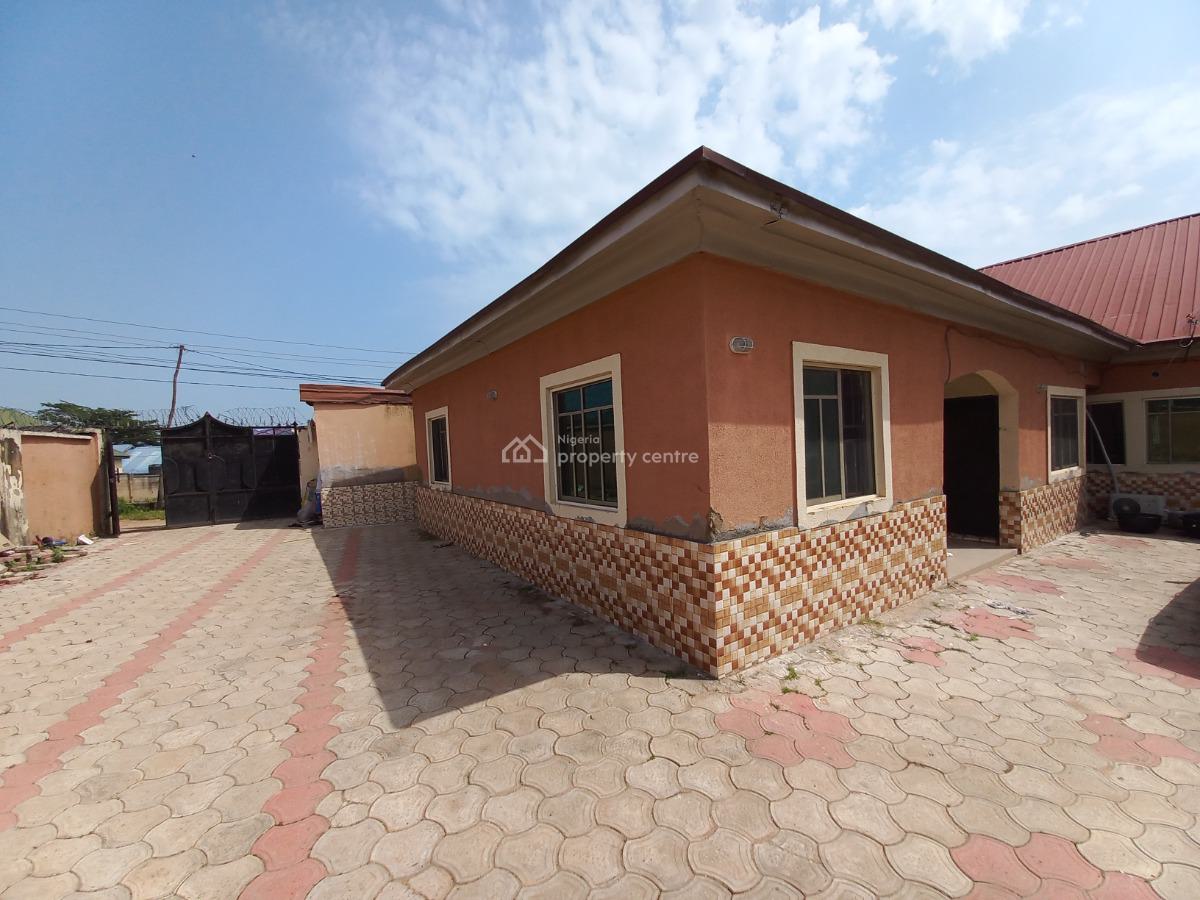 2 Bedroom Flat in a Nice Compound with Water, Azhata, Kurudu, Abuja, House for Rent