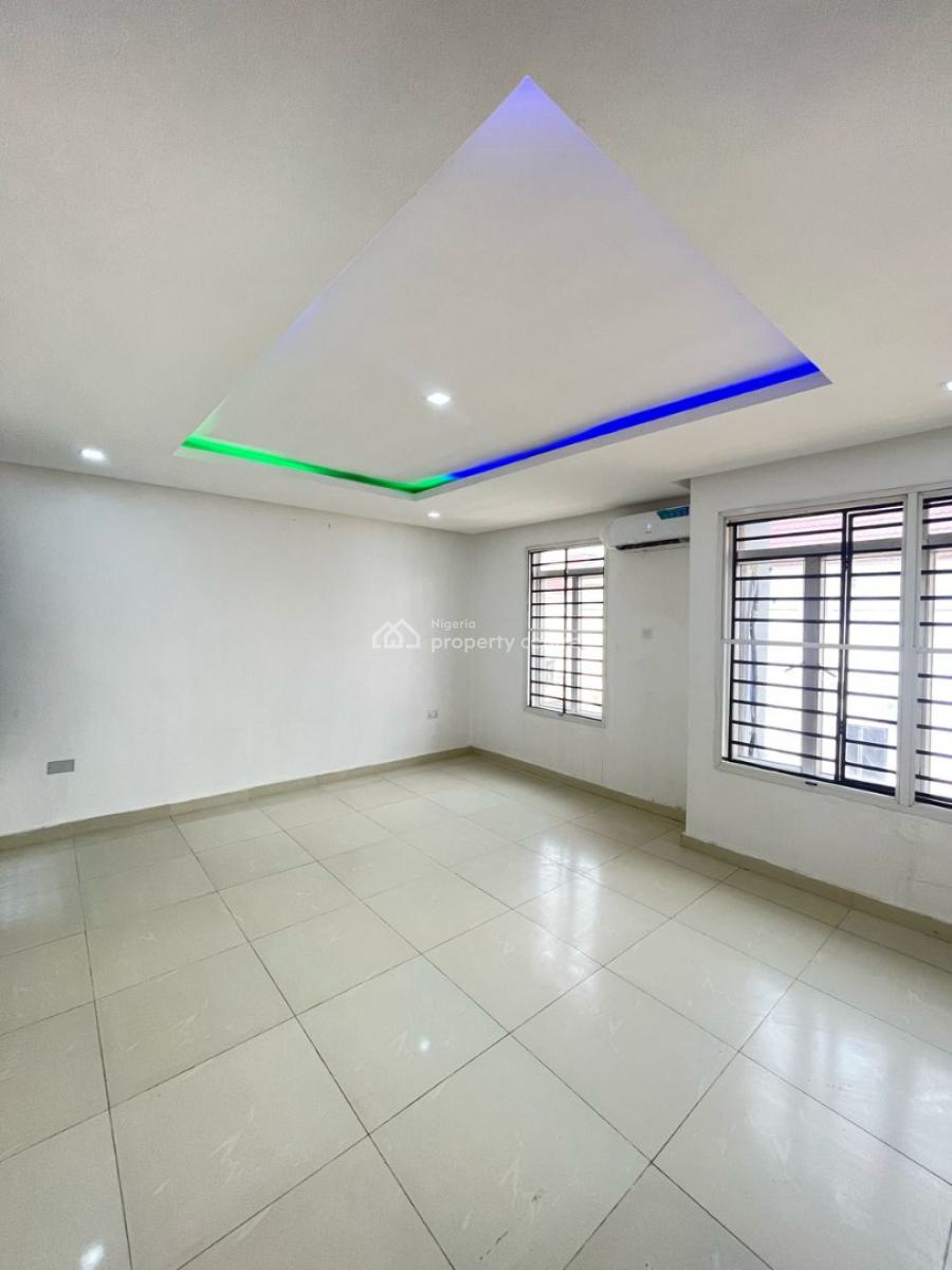 Executive, Off Dele Adedeji, Lekki Phase 1, Lekki, Lagos, Terraced Duplex for Rent