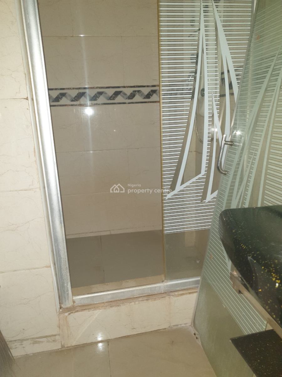 Spacious Newly Renovated 3bedroom Flat, New Road Alpha Beach, Lekki, Lagos, Flat / Apartment for Rent