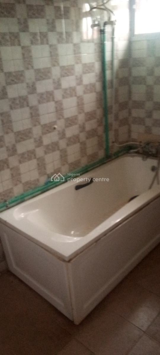 a Luxury 3 Bedroom Flat, Gberigbe, Ikorodu, Lagos, Flat / Apartment for Rent