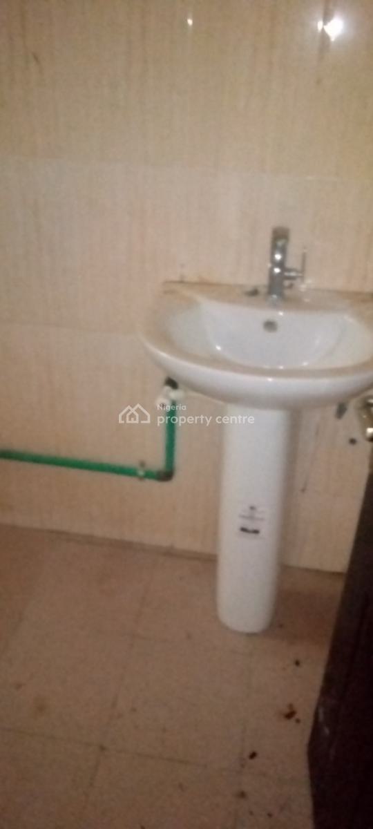 a Luxury 3 Bedroom Flat, Gberigbe, Ikorodu, Lagos, Flat / Apartment for Rent