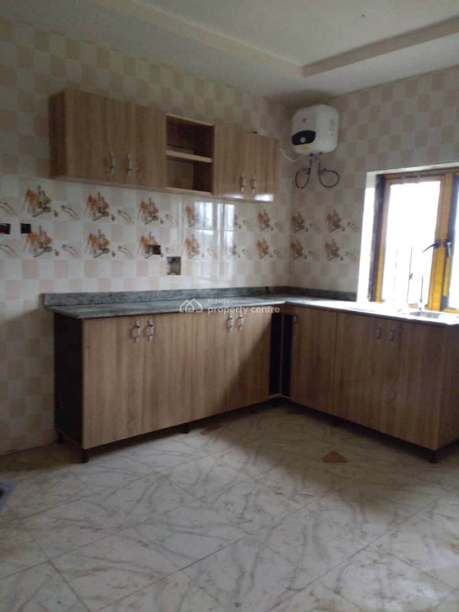 Luxury Spacious 1 and 2 Bedroom Apartment, Behind Dunamis, Lugbe District, Abuja, Flat / Apartment for Rent