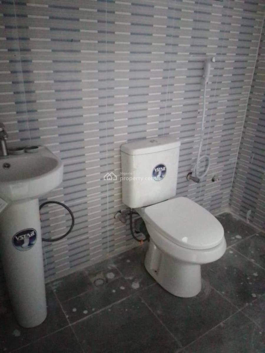 Luxury Spacious 1 and 2 Bedroom Apartment, Behind Dunamis, Lugbe District, Abuja, Flat / Apartment for Rent