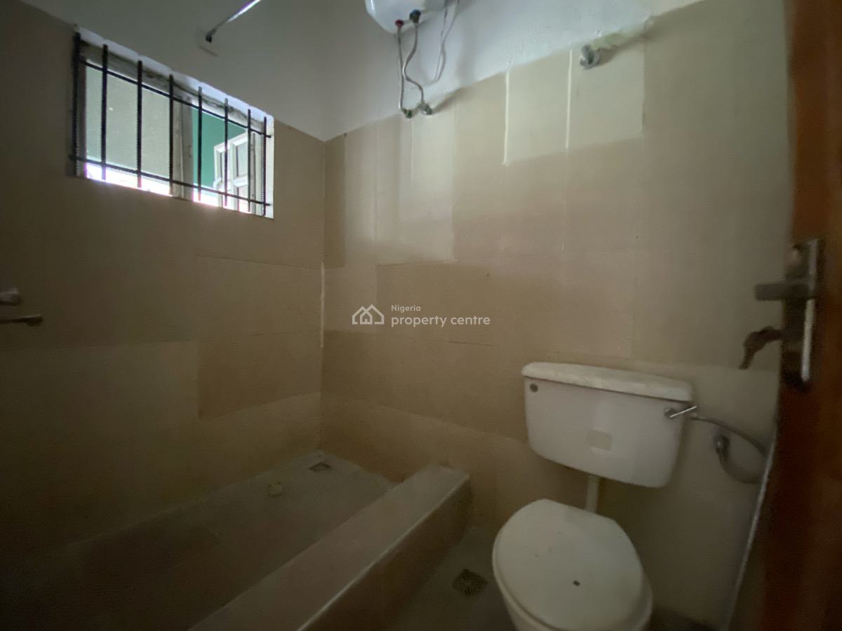 Luxury 4 Bedroom Flat, Gra Phase 1, Magodo, Lagos, Flat / Apartment for Rent