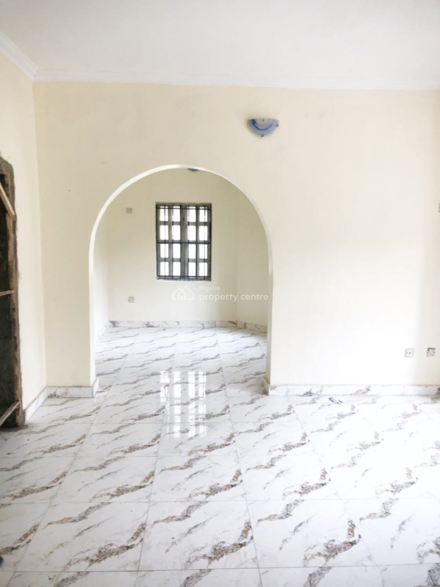 a Well Maintained Spacious 4 Bedroom Flat, Gra Phase 1, Magodo, Lagos, Flat / Apartment for Rent
