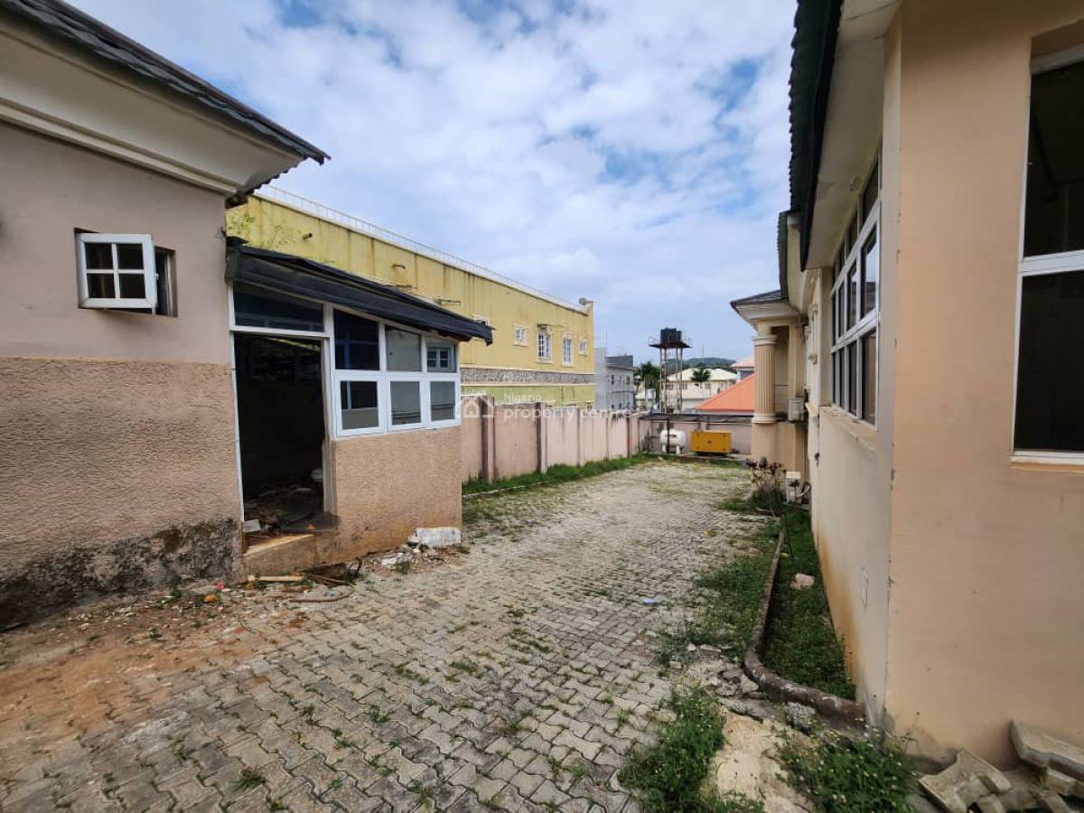 Luxury 7 Bedroom Duplex with 7 Units of Bq, Apo, Abuja, Detached Duplex for Sale