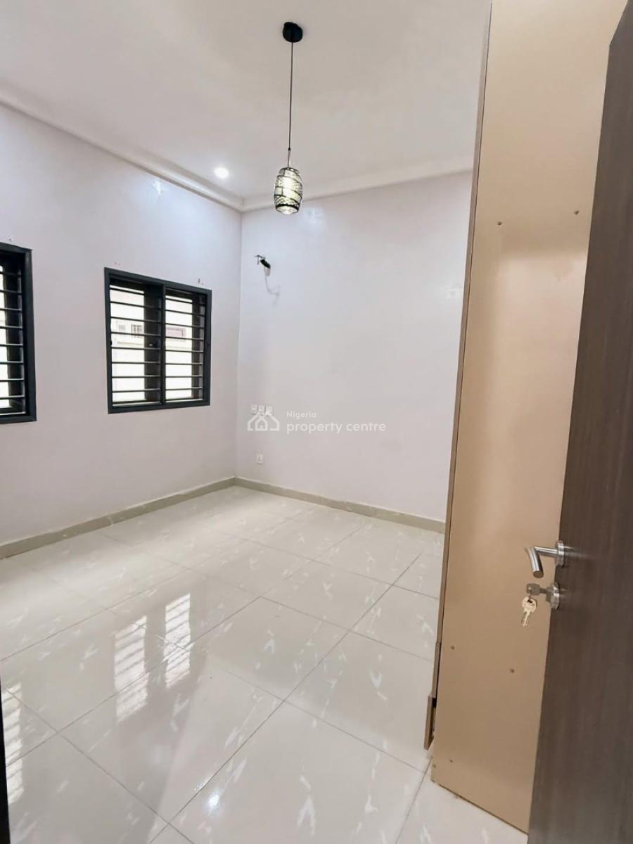 Serviced 3-bedroom Apartment with Tarred Road Access, Jahi, Abuja, Flat / Apartment for Rent