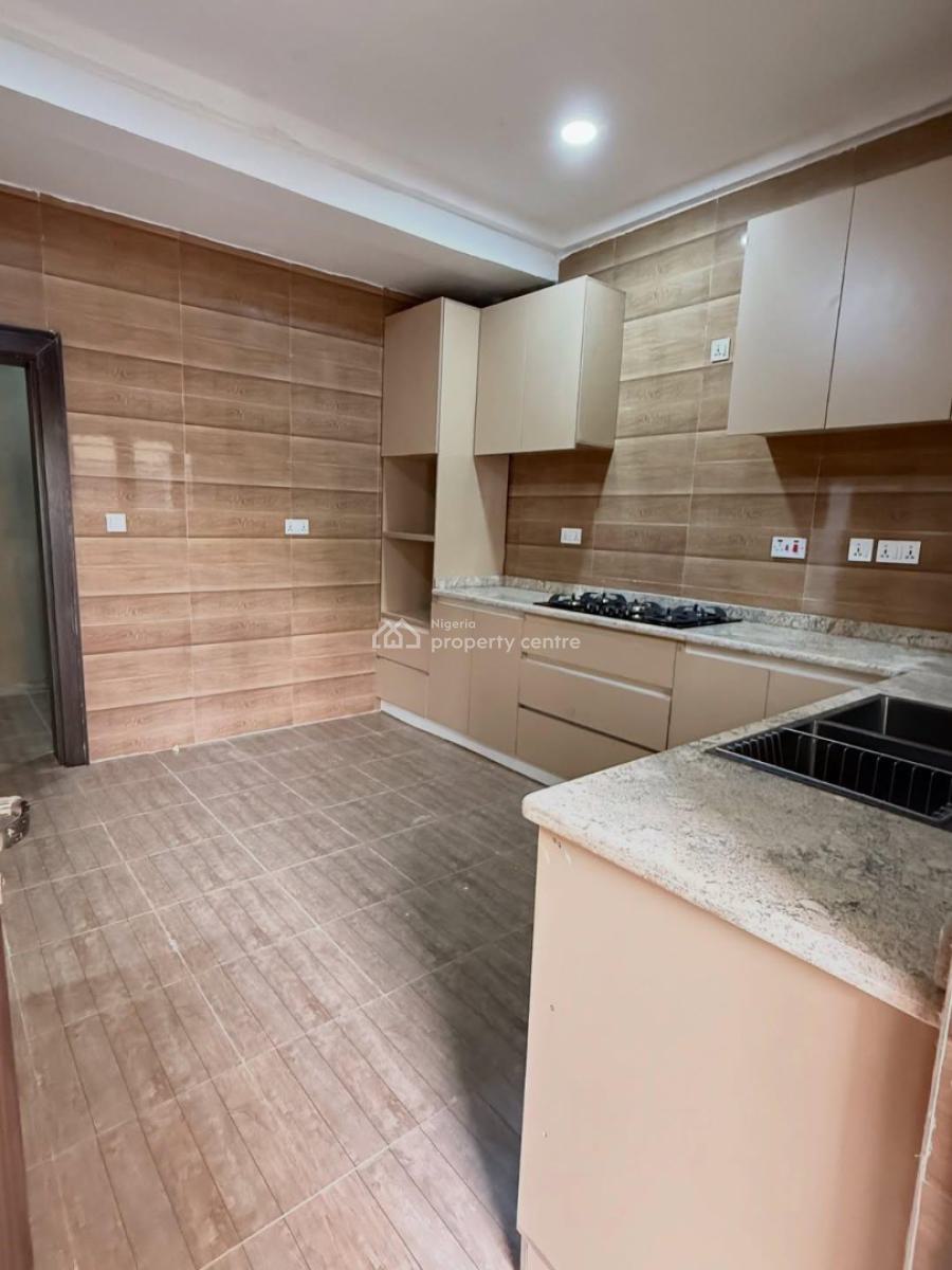 Serviced 3-bedroom Apartment with Tarred Road Access, Jahi, Abuja, Flat / Apartment for Rent