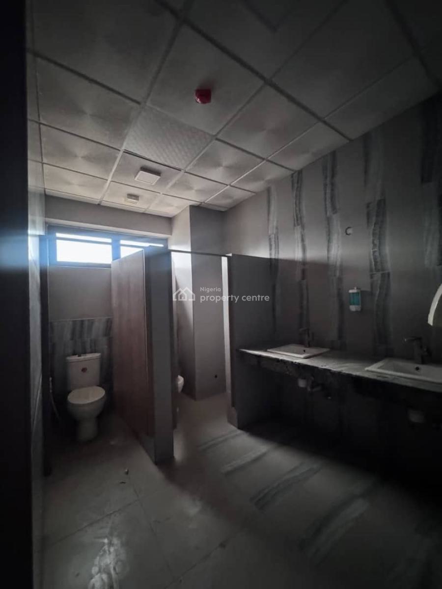 Brand Newly Built Office Complex with Lettable Space of 3000sqm C of O, Wuye District, Wuye, Abuja, Plaza / Complex / Mall for Sale