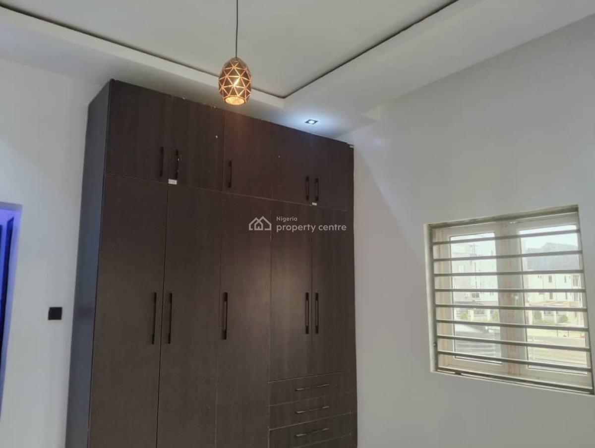 Brand New Tastefully Built and Finished 3brms Flat with Bq, Wuye Dakibiyu, Wuye, Abuja, Flat / Apartment for Rent