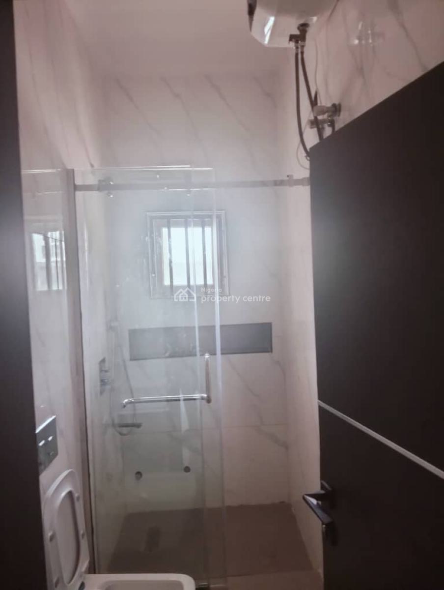 Brand New Tastefully Built and Finished 3brms Flat with Bq, Wuye Dakibiyu, Wuye, Abuja, Flat / Apartment for Rent