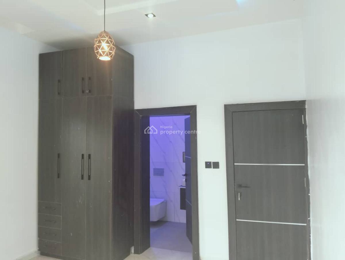 Brand New Tastefully Built and Finished 3brms Flat with Bq, Wuye Dakibiyu, Wuye, Abuja, Flat / Apartment for Rent