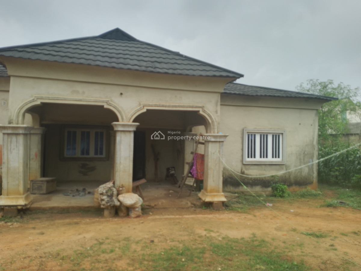 4 Bedroom Bungalow with Bq, Morekete Off Bayeku Road, Igbogbo, Ikorodu, Lagos, Detached Bungalow for Sale