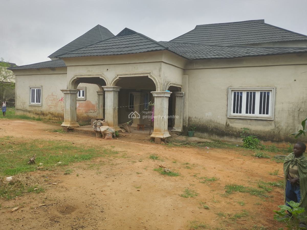 4 Bedroom Bungalow with Bq, Morekete Off Bayeku Road, Igbogbo, Ikorodu, Lagos, Detached Bungalow for Sale