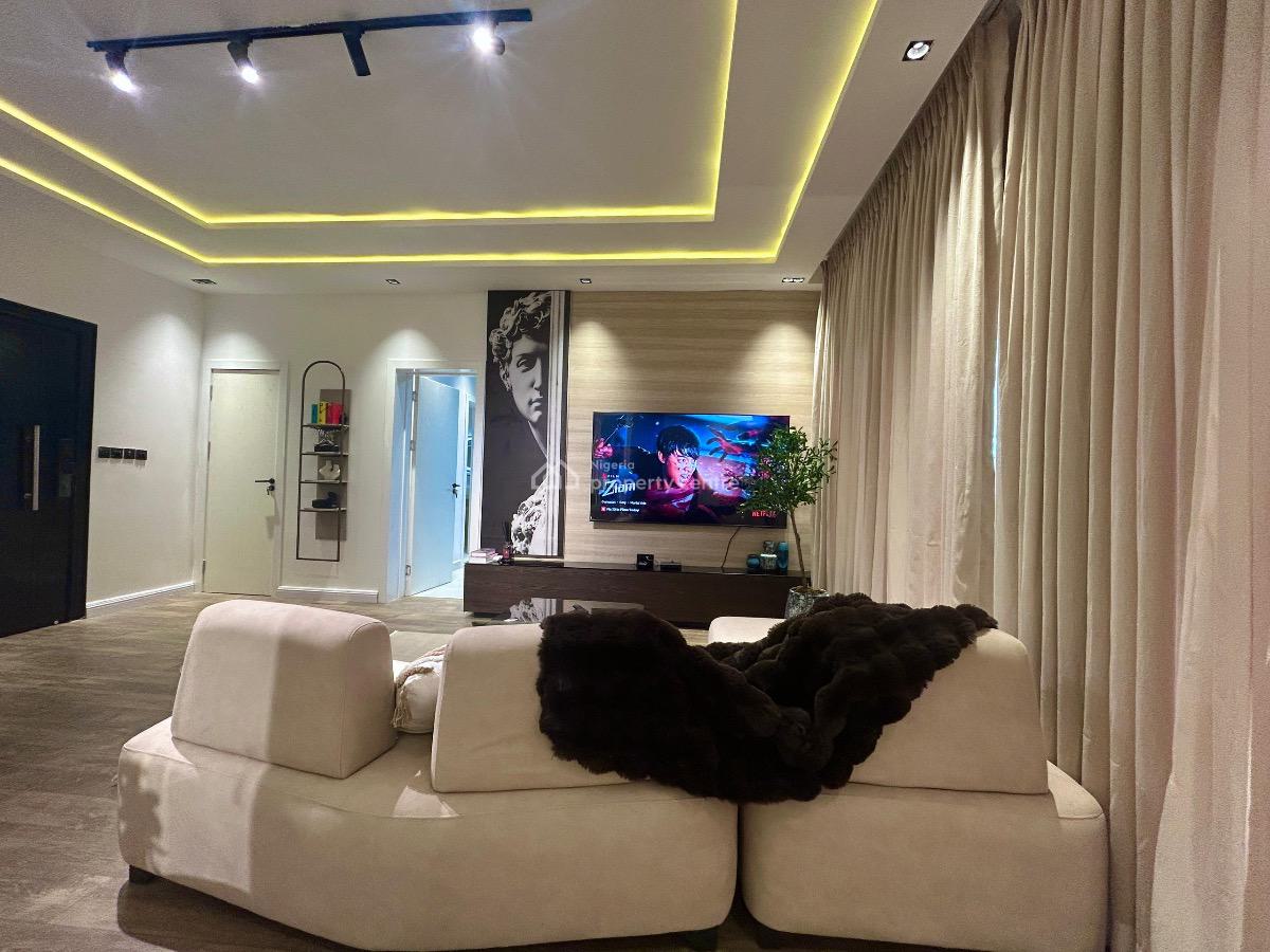 Luxury 2 Bedroom Fully Furnished Apartment with Ps5, Ikoyi, Lagos, Flat / Apartment Short Let