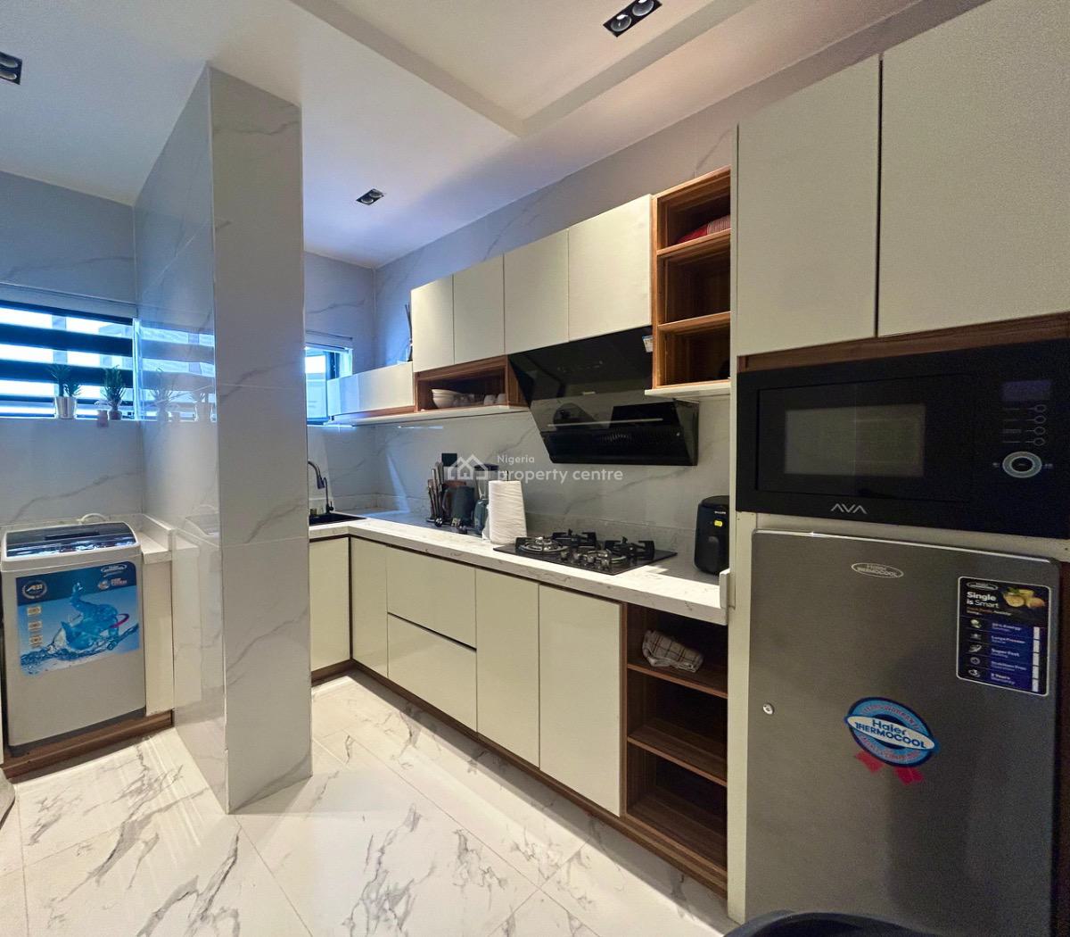 Luxury 2 Bedroom Fully Furnished Apartment with Ps5, Ikoyi, Lagos, Flat / Apartment Short Let