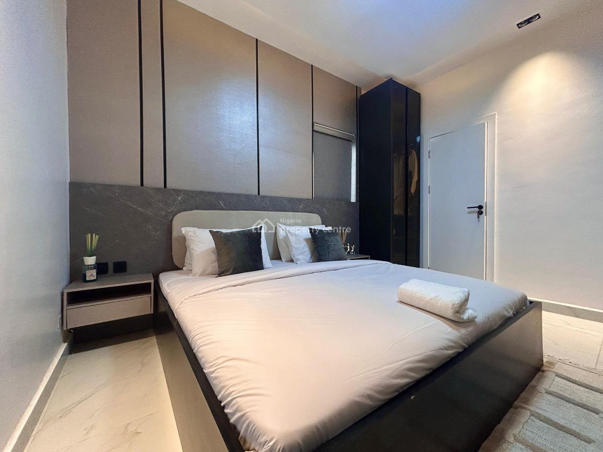 Luxury 2 Bedroom Fully Furnished Apartment with Ps5, Ikoyi, Lagos, Flat / Apartment Short Let