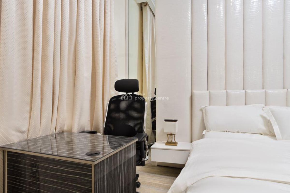 Exquisite 1bedroom Apartment, Lekki Phase 1, Lekki, Lagos, Flat / Apartment Short Let