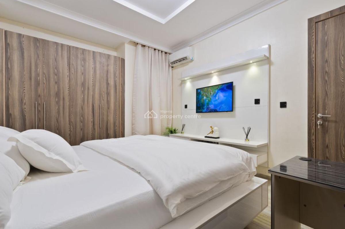 Exquisite 1bedroom Apartment, Lekki Phase 1, Lekki, Lagos, Flat / Apartment Short Let