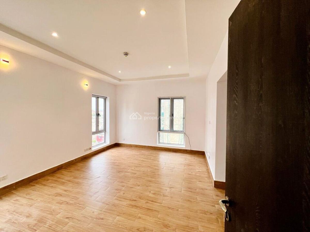 Brand New 2-bedroom Apartment with Swimming Pool, Lekki Phase 1, Lekki, Lagos, Flat / Apartment for Sale