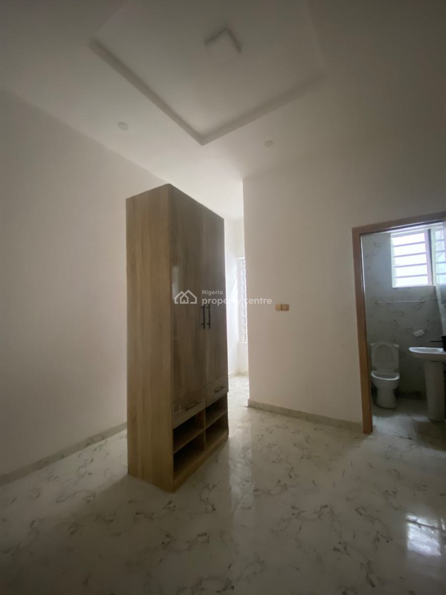 Luxury 3bed Wirhybq in. Secured Estate with Light, Lekki County, Lekki, Lagos, Terraced Duplex for Sale