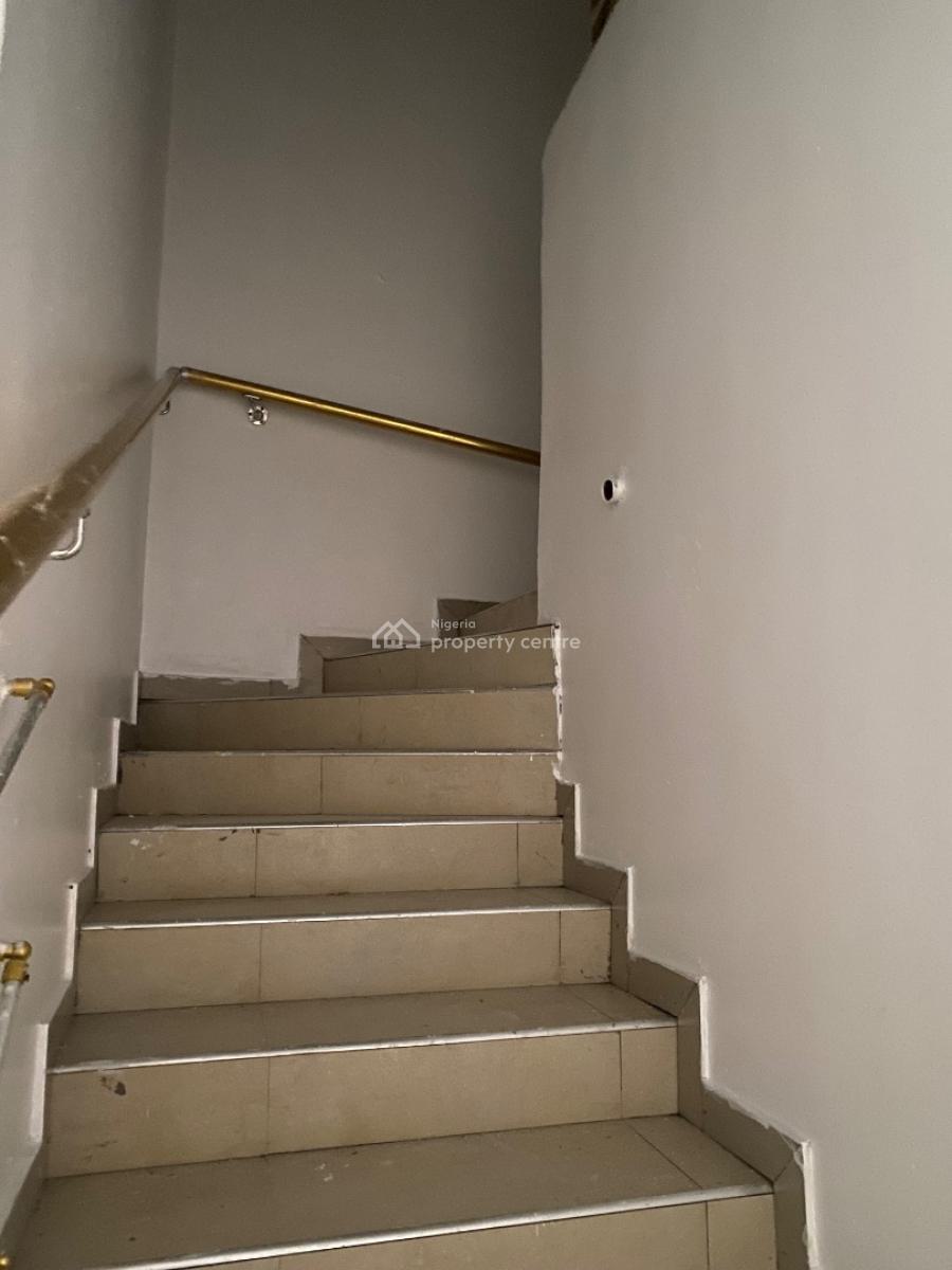 Luxury 3bed Wirhybq in. Secured Estate with Light, Lekki County, Lekki, Lagos, Terraced Duplex for Sale