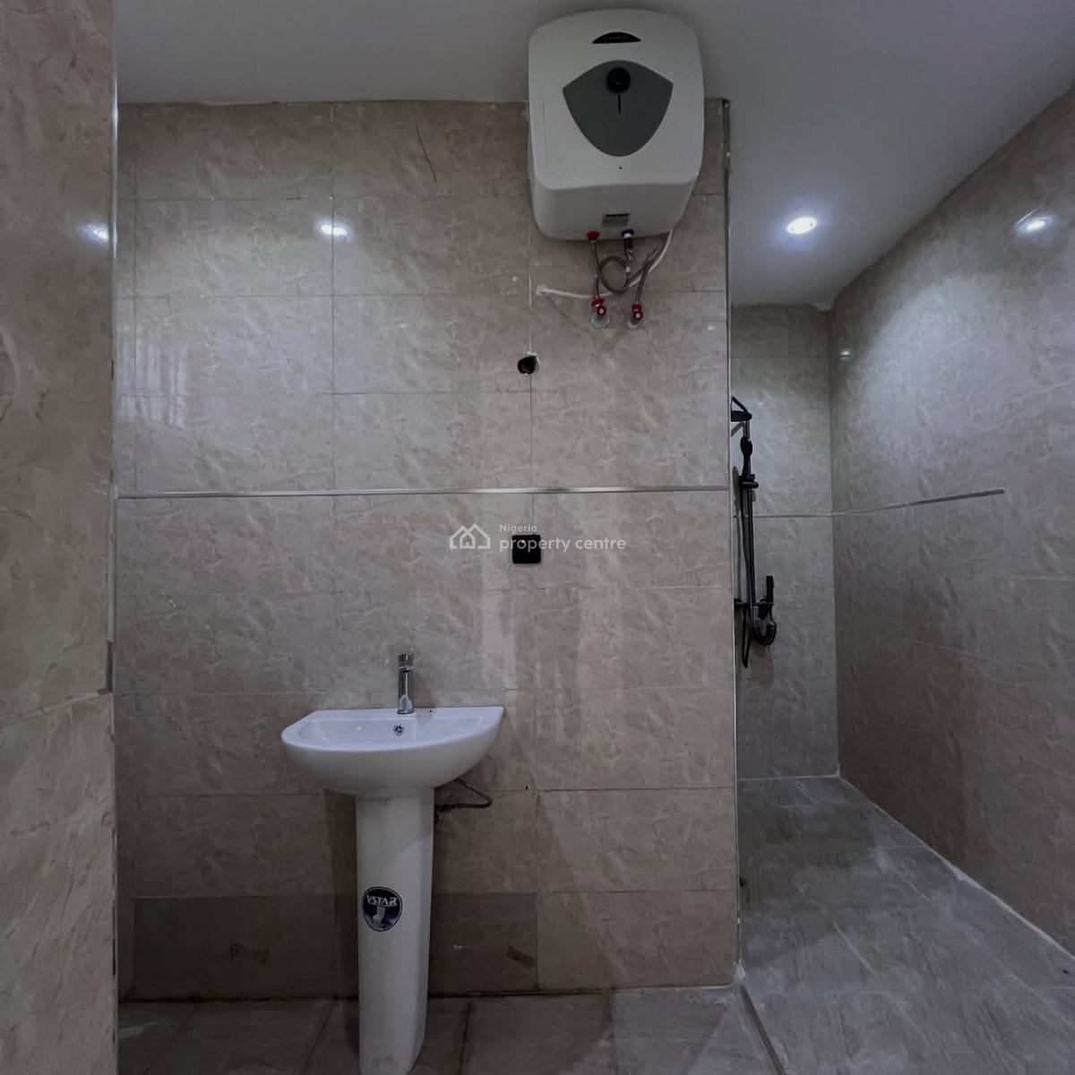 Brand New Tastefully Built Spacious 2 Bedroom Apartment, Idu Karmo, Karmo, Abuja, Flat / Apartment for Sale