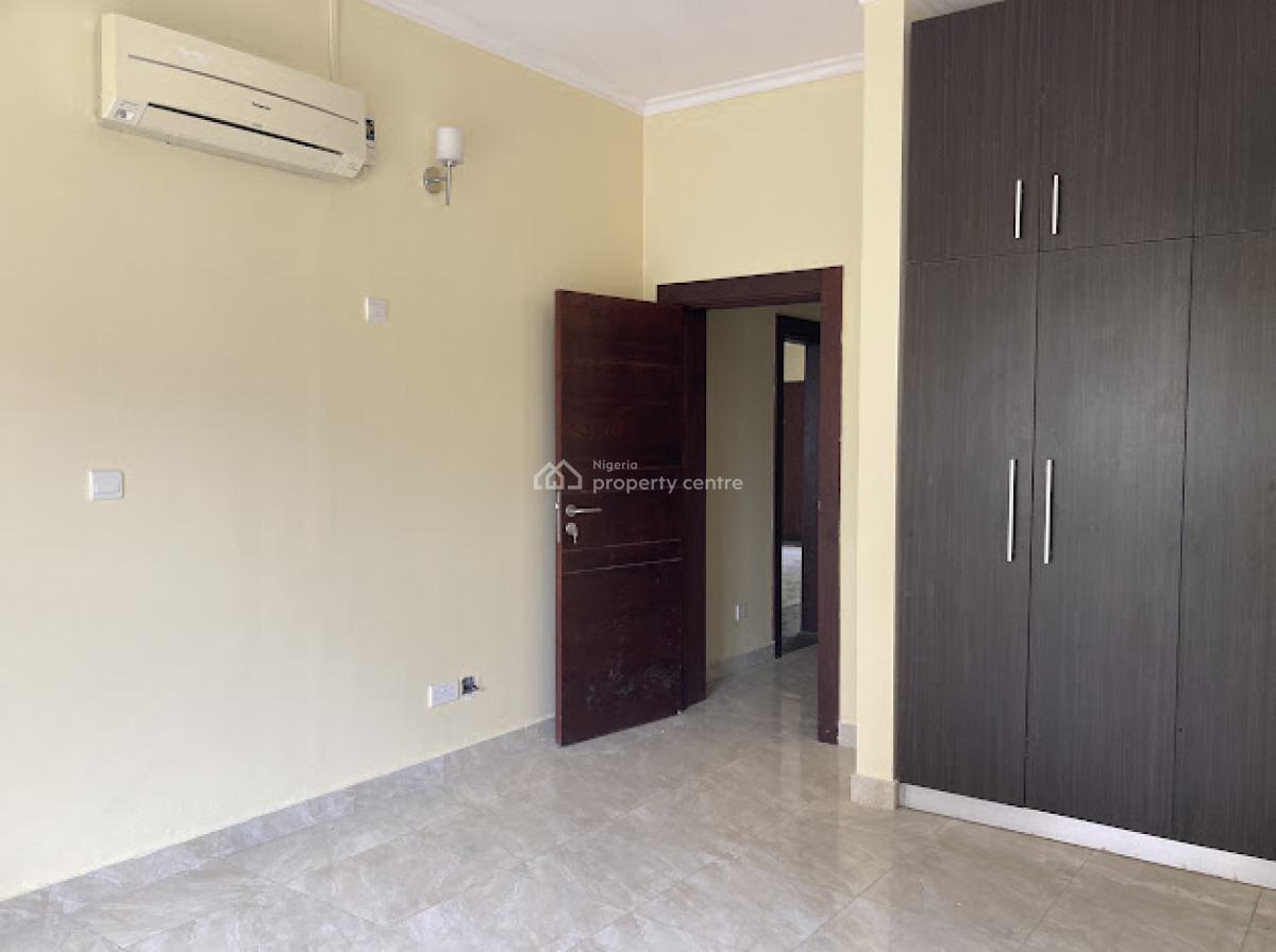 Spacious 3 Bedroom Flat + Bq, Swimming Pool, Gym, Old Ikoyi, Ikoyi, Lagos, Flat / Apartment for Sale