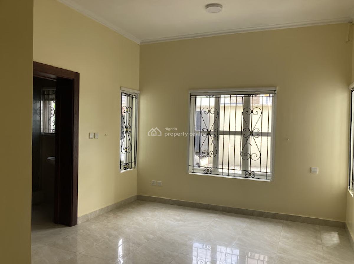 Spacious 3 Bedroom Flat + Bq, Swimming Pool, Gym, Old Ikoyi, Ikoyi, Lagos, Flat / Apartment for Sale