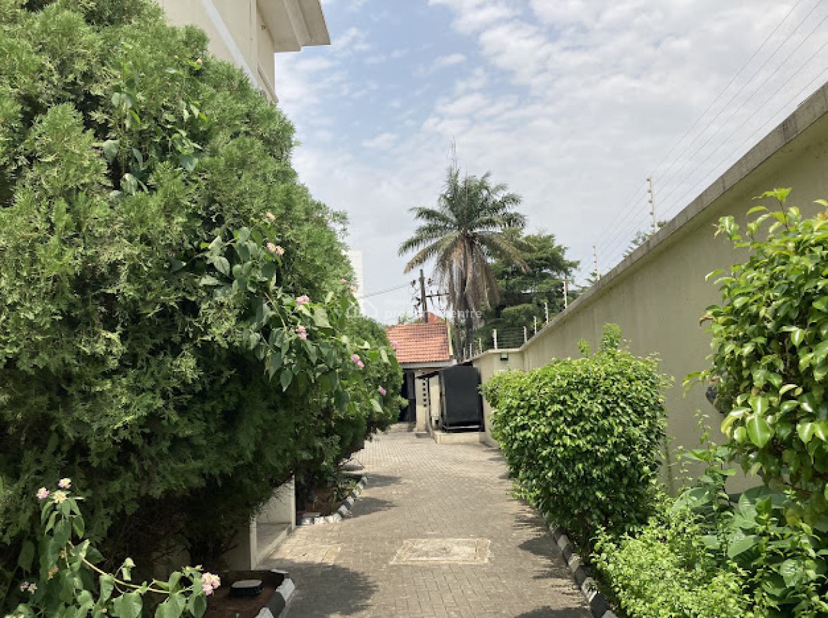 Spacious 3 Bedroom Flat + Bq, Swimming Pool, Gym, Old Ikoyi, Ikoyi, Lagos, Flat / Apartment for Sale