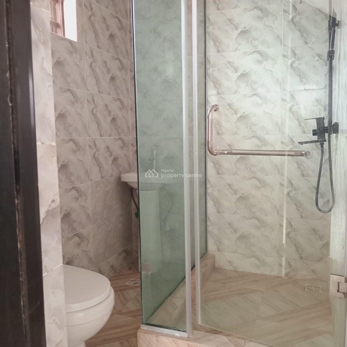 Beautifully Unfurnished 2 Bedroom Apartment, Ikate, Lekki, Lagos, Flat / Apartment for Rent
