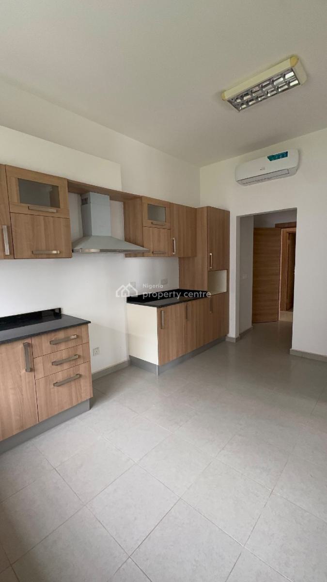 Extremely Luxurious 3-bedroom Apartment with Bq, Guzape, Guzape District, Abuja, Flat / Apartment for Rent
