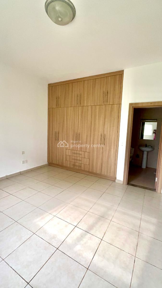 Extremely Luxurious 3-bedroom Apartment with Bq, Guzape, Guzape District, Abuja, Flat / Apartment for Rent