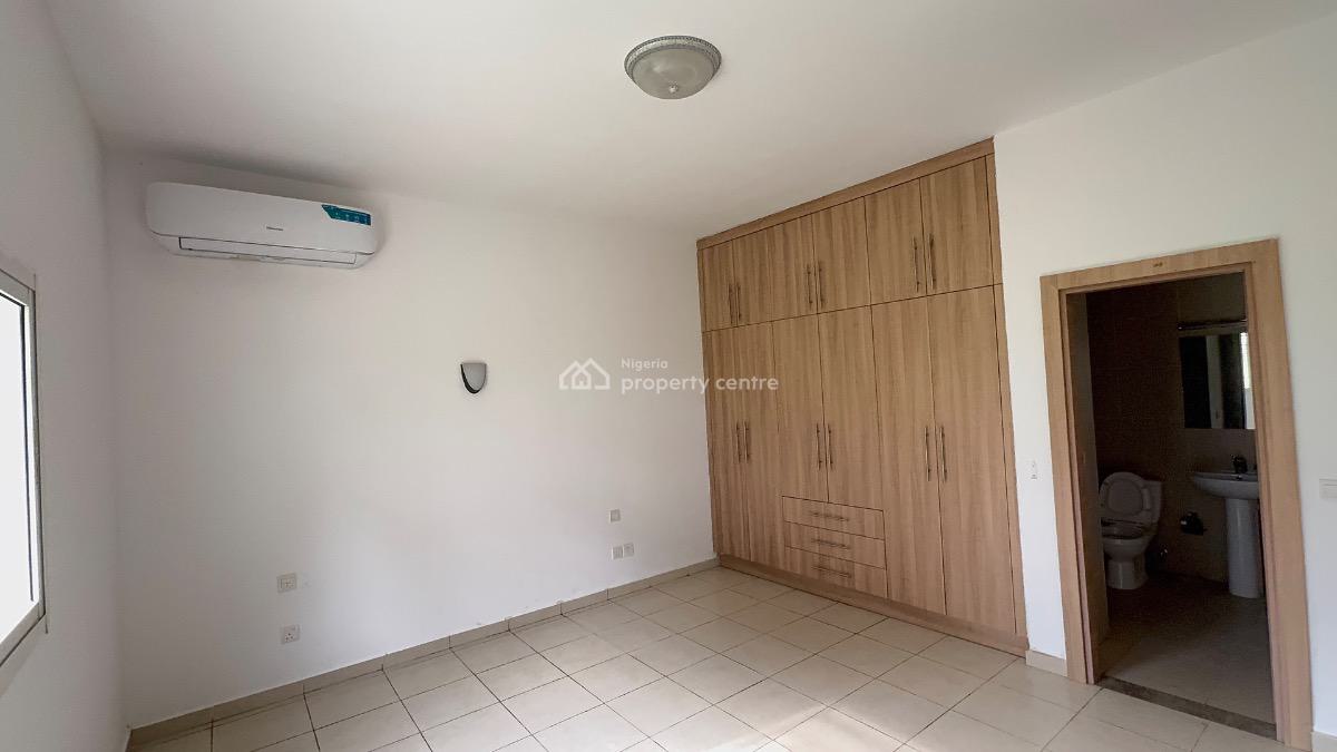 Extremely Luxurious 3-bedroom Apartment with Bq, Guzape, Guzape District, Abuja, Flat / Apartment for Rent