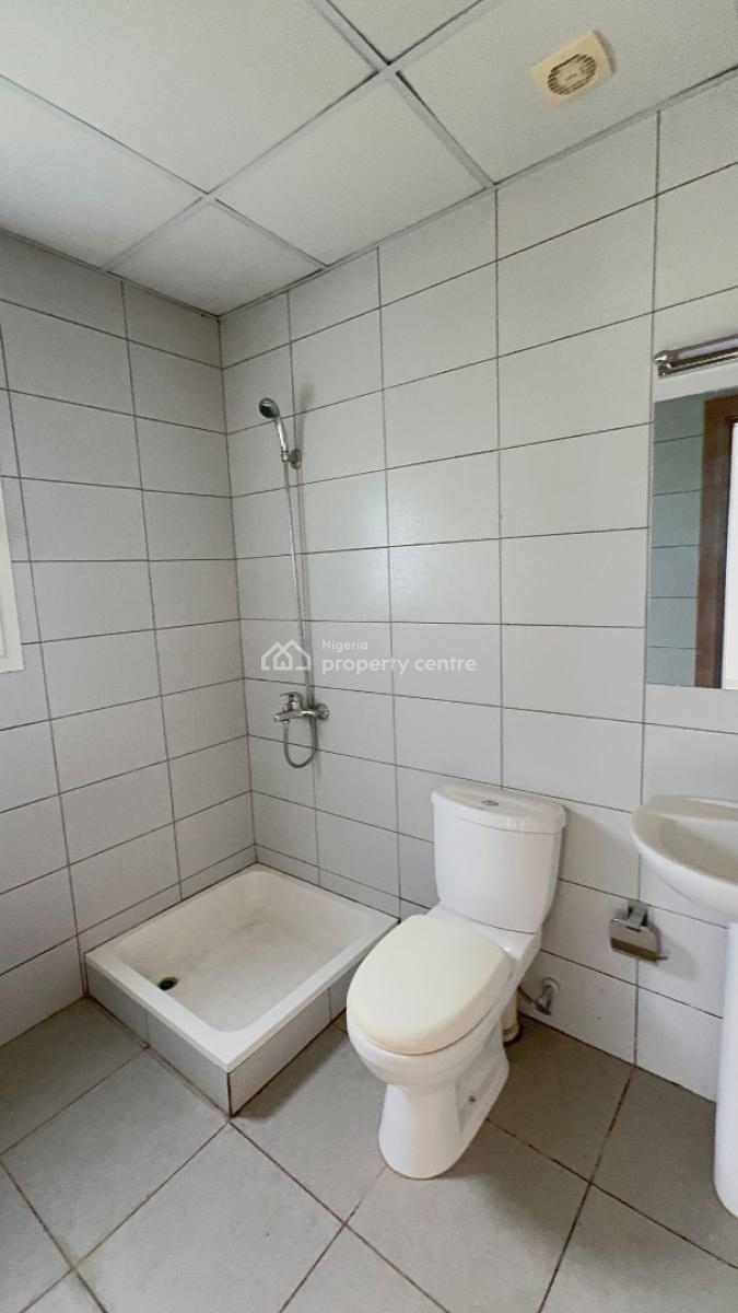 Extremely Luxurious 3-bedroom Apartment with Bq, Guzape, Guzape District, Abuja, Flat / Apartment for Rent