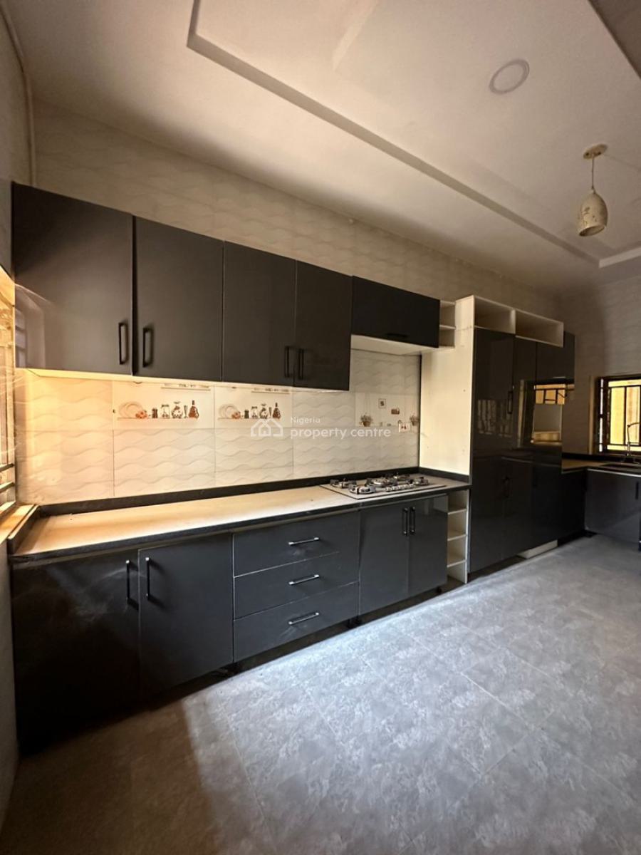 Serviced 4 Bedroom Terrace Duplex, Gaduwa, Abuja, Terraced Duplex for Sale