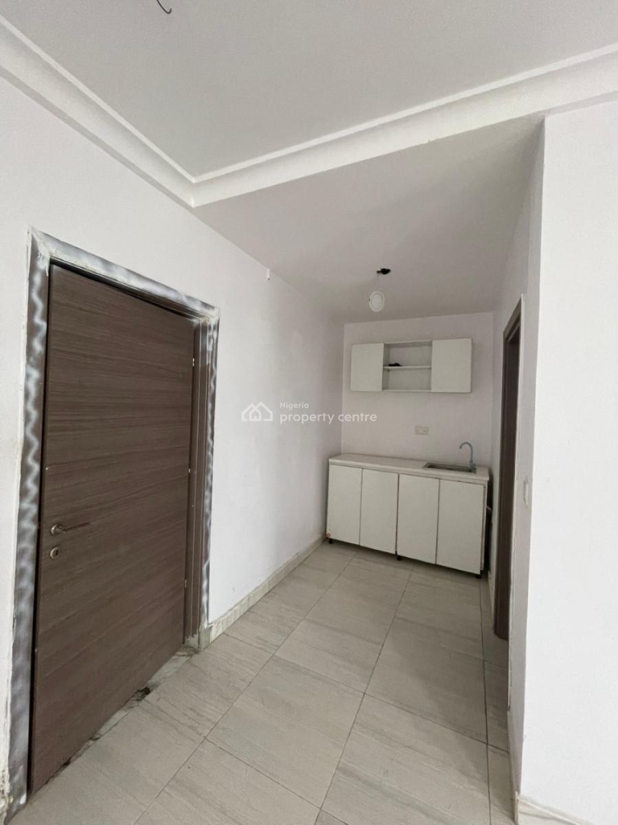 Spacious & Neat Apartment with 24hrs Light, Chevron Drive, Lekki Phase 2, Lekki, Lagos, Self Contain (single Rooms) for Rent