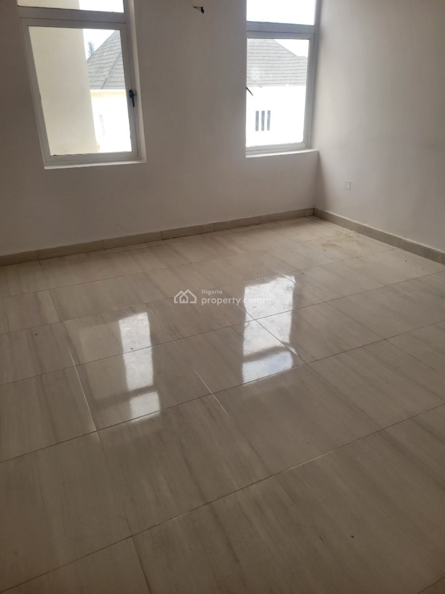 Spacious & Neat Apartment with 24hrs Light, Chevron Drive, Lekki Phase 2, Lekki, Lagos, Self Contain (single Rooms) for Rent